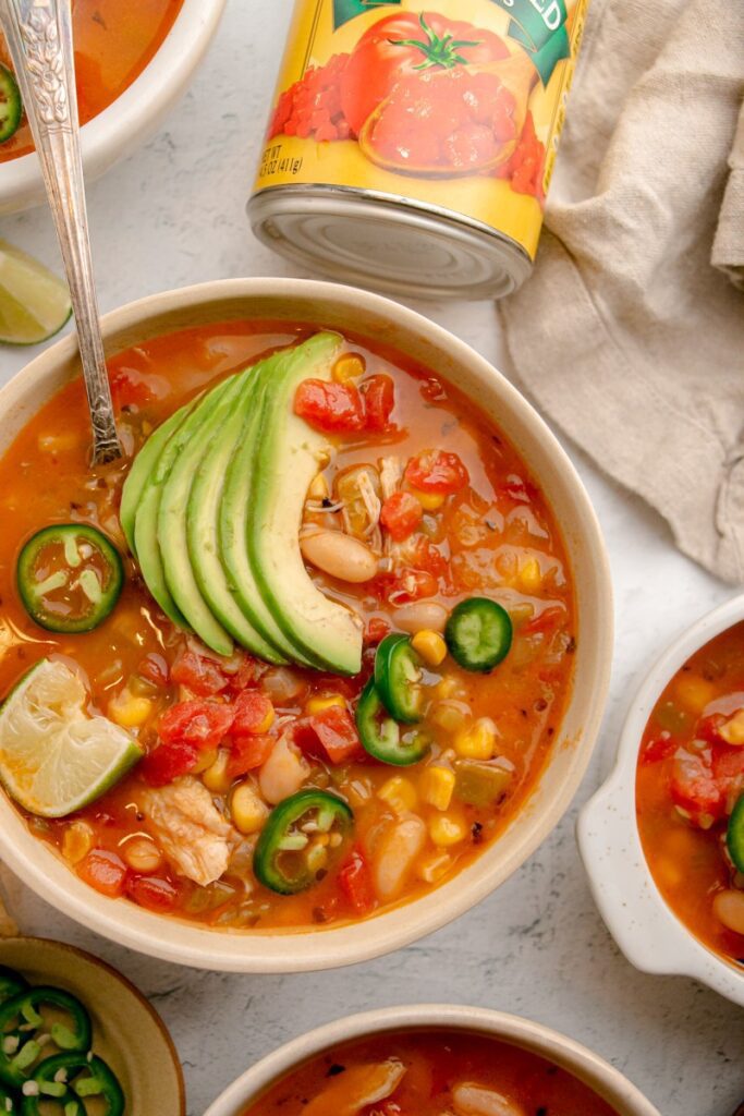 bowl of southwest chicken chili with fresh lime