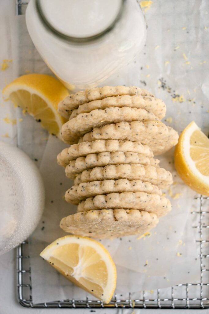 layered lemon cookies with lemon wedges 