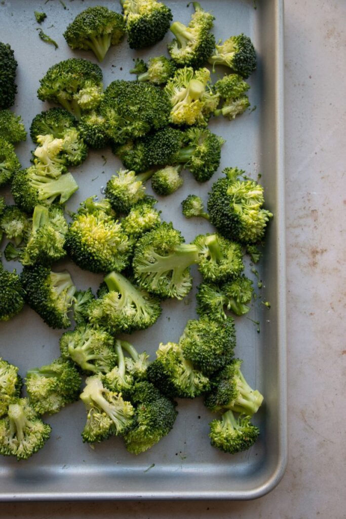 raw broccoli before roasting 