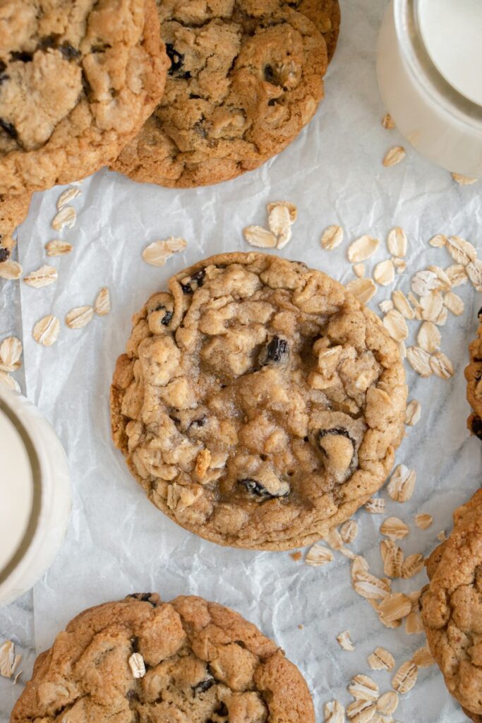 Easy Soft & Chewy Oatmeal Raisin Cookies