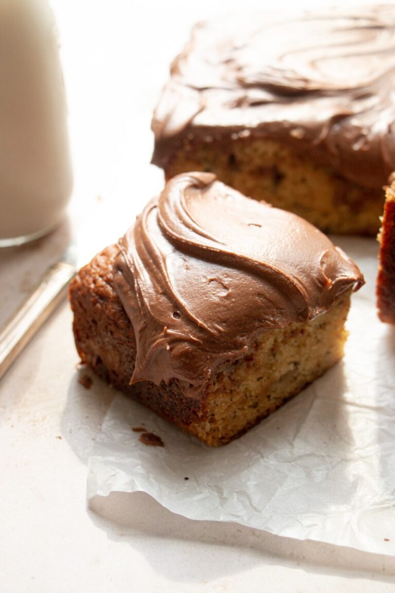 Easy Banana Cake With Chocolate Frosting The Hearty Life