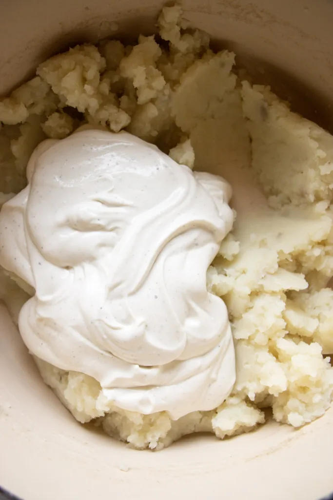 mashed potatoes with cream cheese mixture 