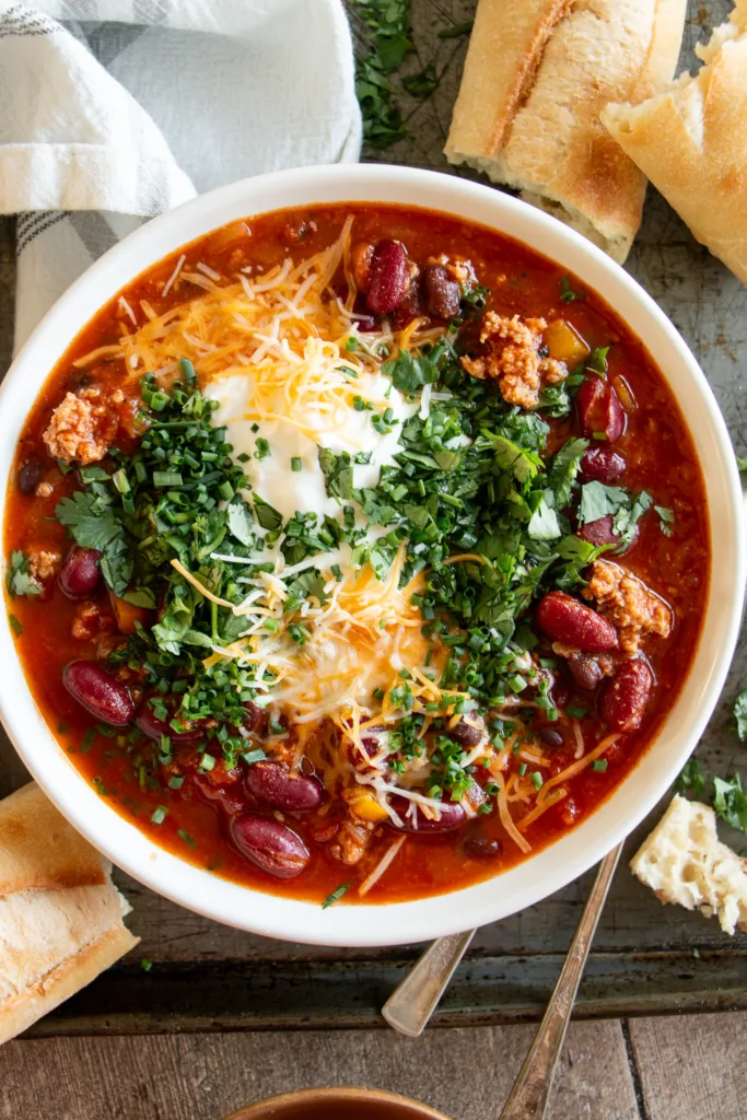 chili served with warm bread