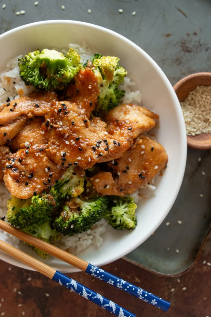 ginger chicken with sesame seeds