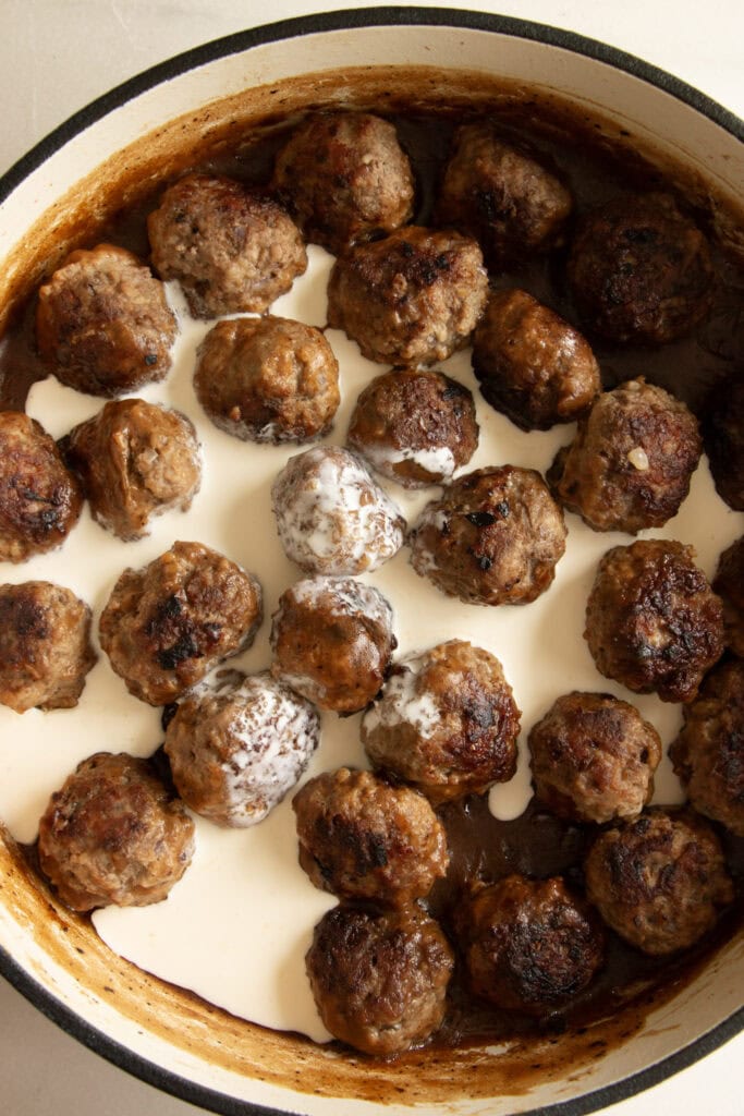 meatballs in the pan gravy with heavy cream 