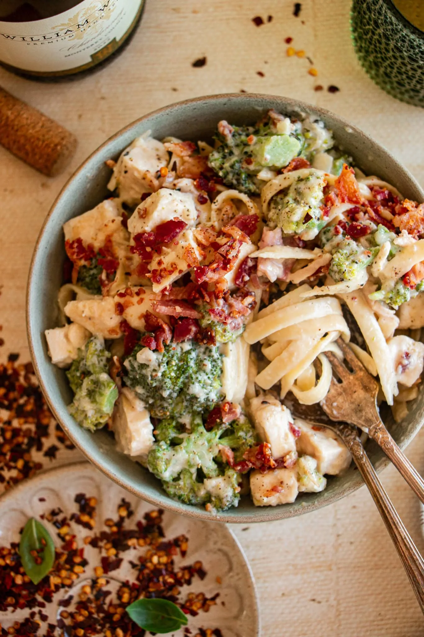Easy Chicken Broccoli Fettuccine Alfredo Recipe