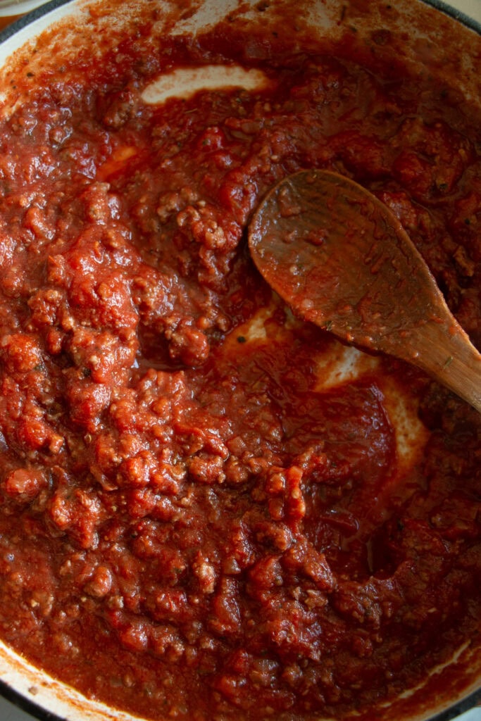 meat sauce in pan