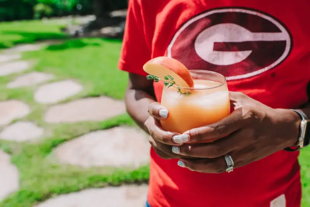 Peach bourbon lemonade