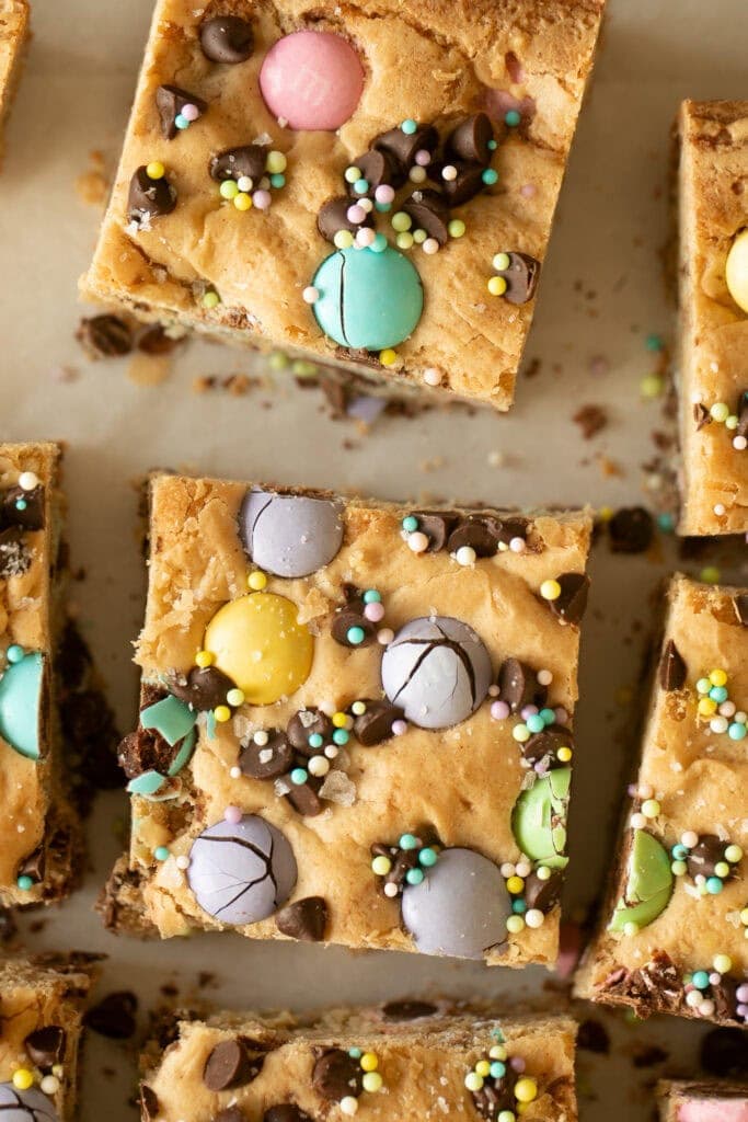 sliced Easter cookie bars with pastel m&ms