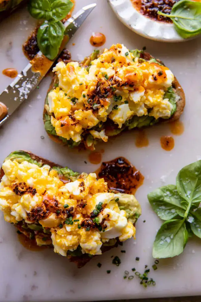 Toast with eggs and chili oil