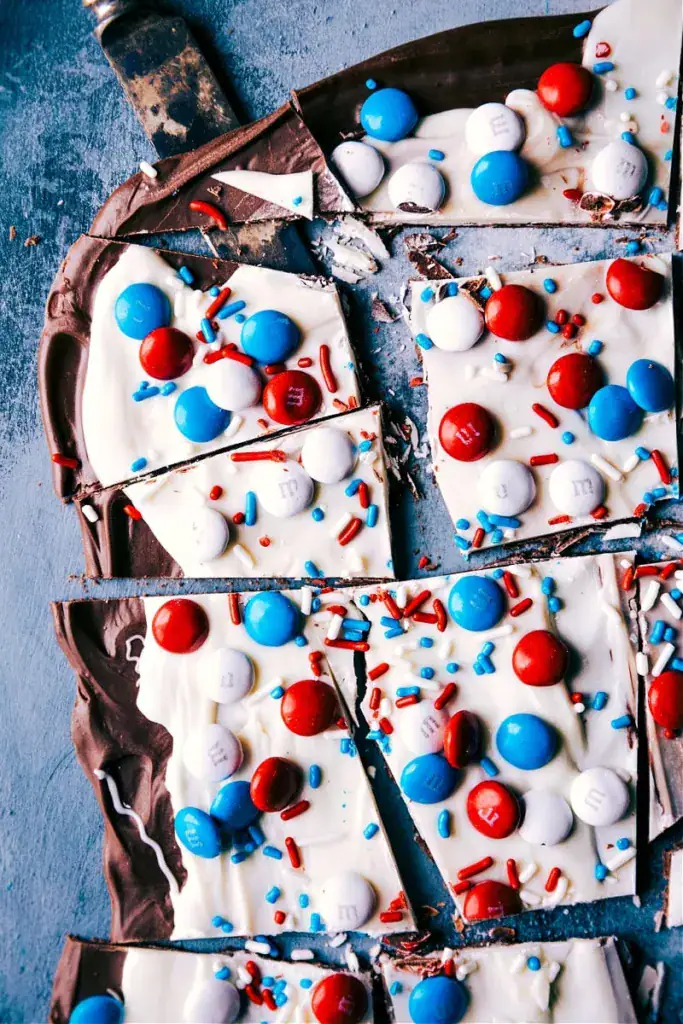 chocolate bark with chocolate and M&Ms