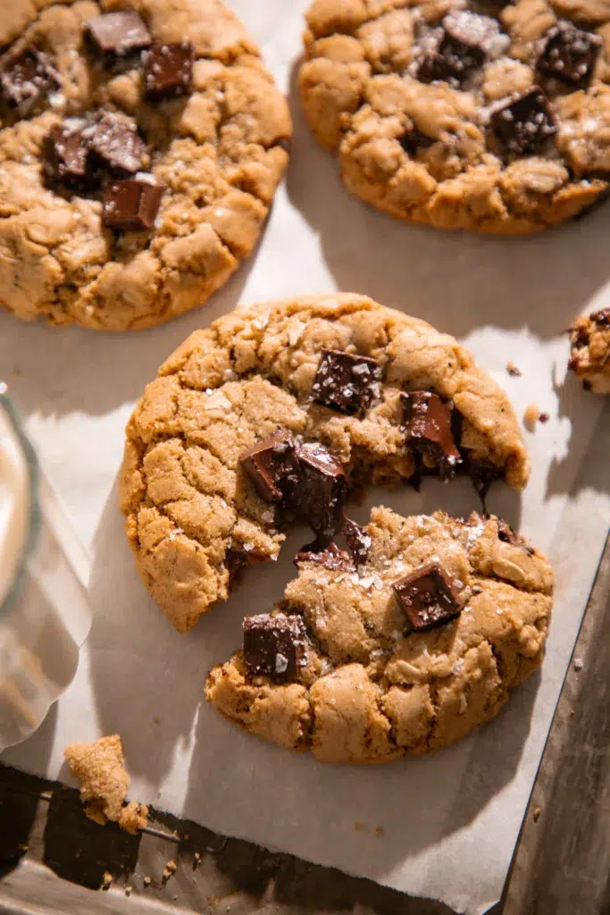Oatmeal Chocolate Chunk Cookies with Brown Butter